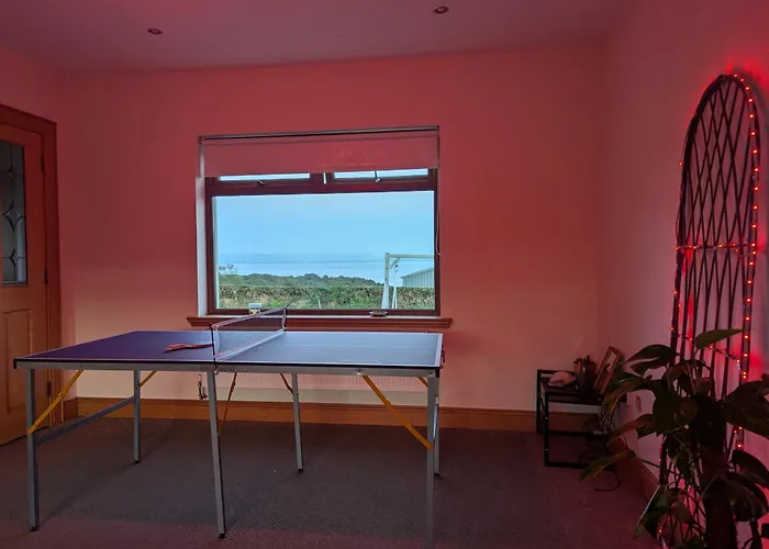 Saol Mall Red Castle