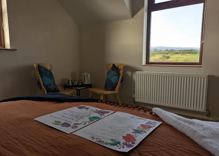 Saol Mall Frühstückspension Red Castle